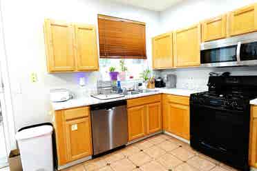 Fully Furnished Room in Woodstock