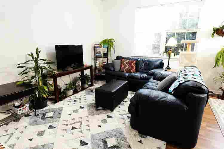 Fully Furnished Room in Woodstock