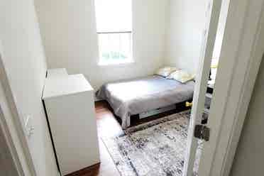 Fully Furnished Room in Woodstock