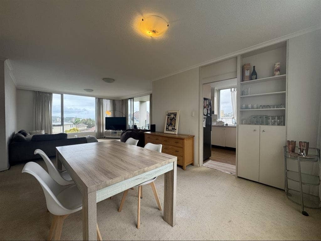 Large ensuite in Manly NSW