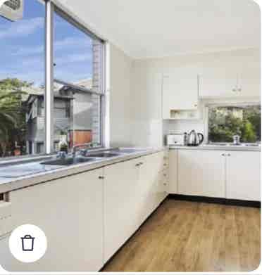Large ensuite in Manly NSW