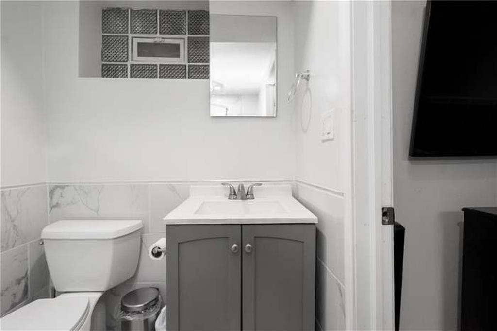Private Bed & Bath