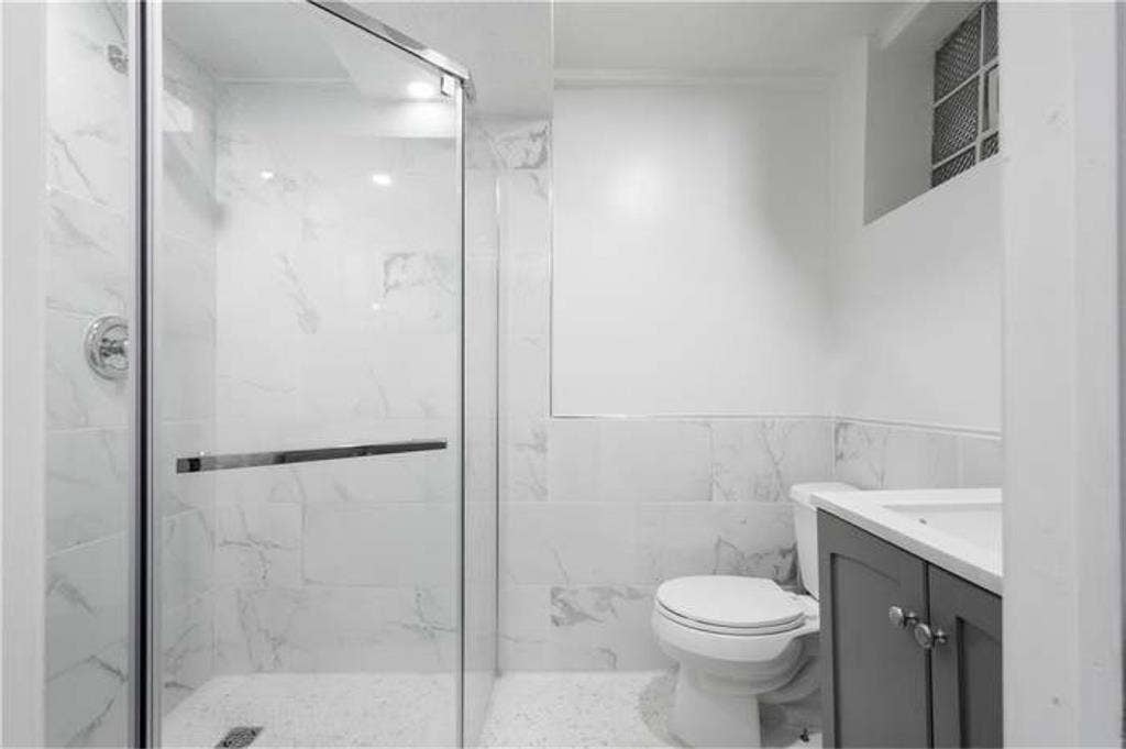 Private Bed & Bath