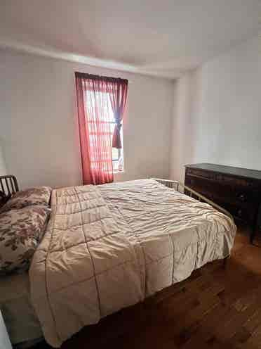 JUNE SUBLET