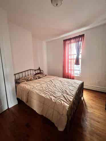 JUNE SUBLET