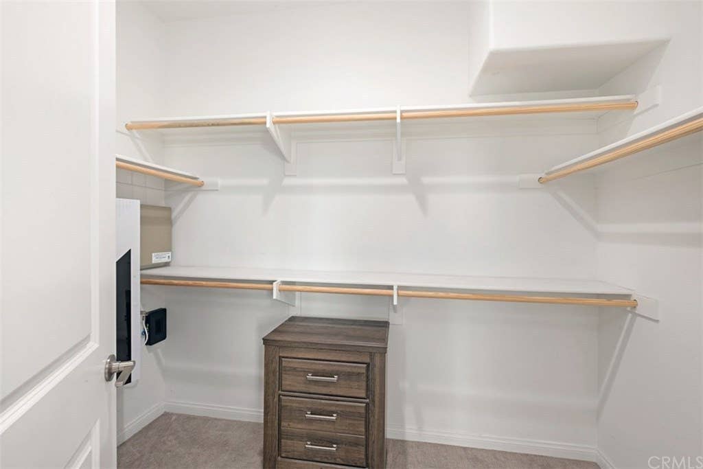Master Bedroom for Rent in RMV