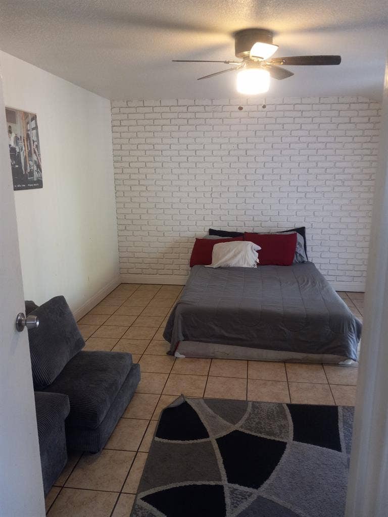 Two rooms for rent