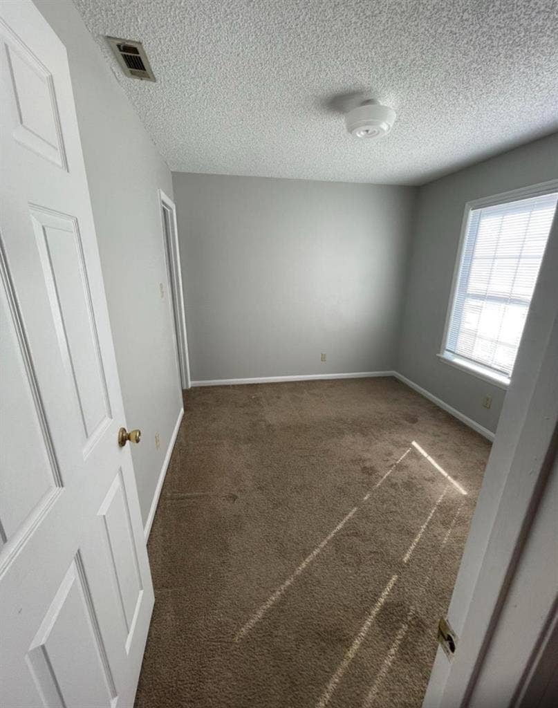 Room w/ Own Bathroom (all included)