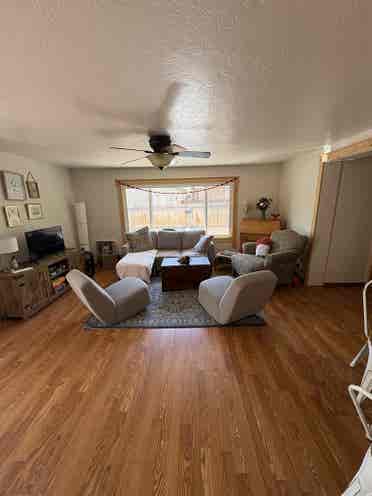 Room for rent!!