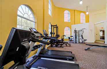Spacious Room for Rent in WPB!