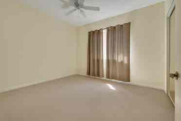 Spacious Room for Rent in WPB!