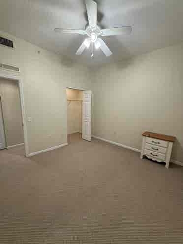 Spacious Room for Rent in WPB!