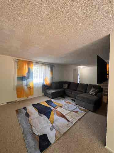 Fully furnished room Denver suburb