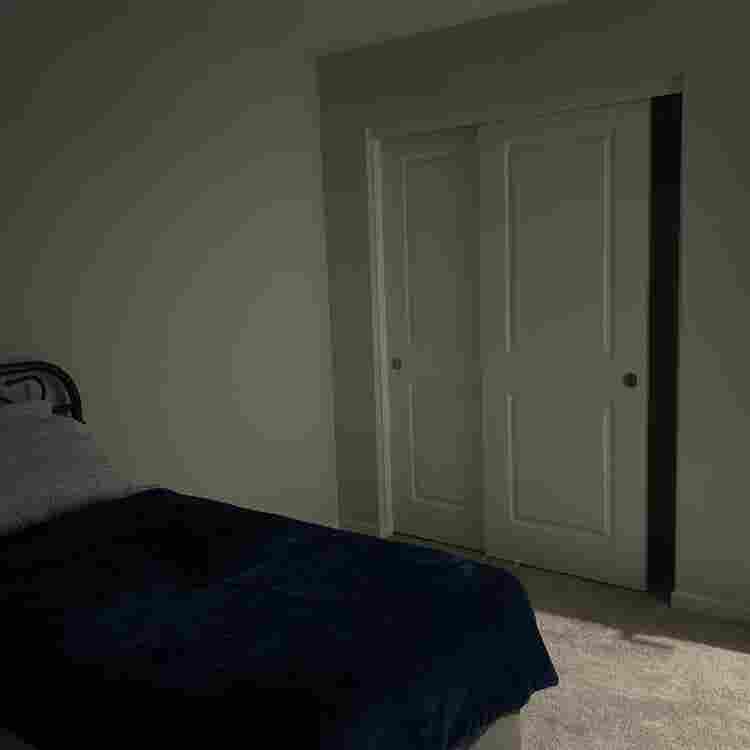 2 rooms available