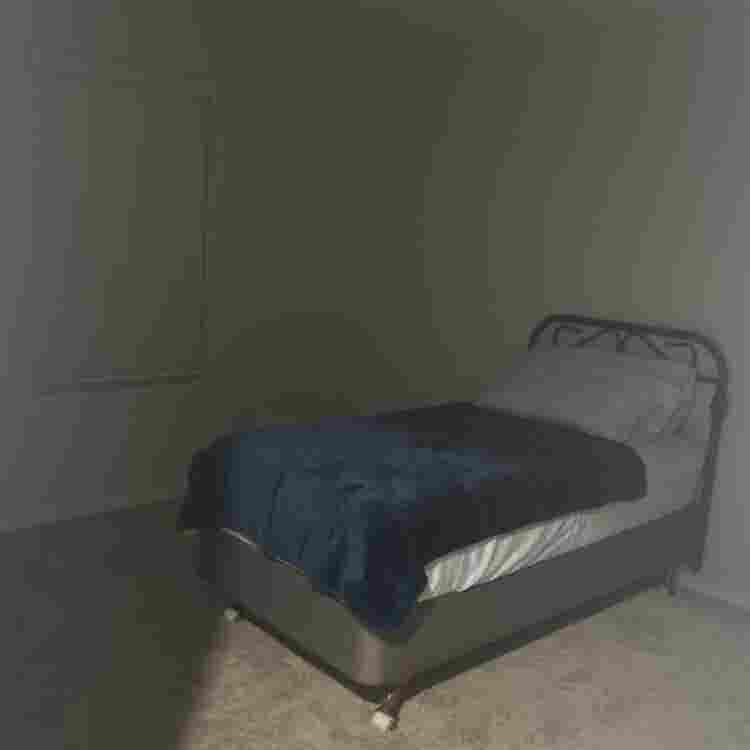 2 rooms available