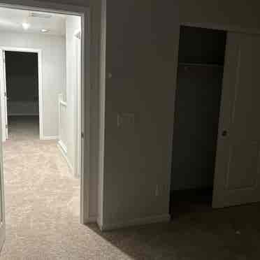 2 rooms available
