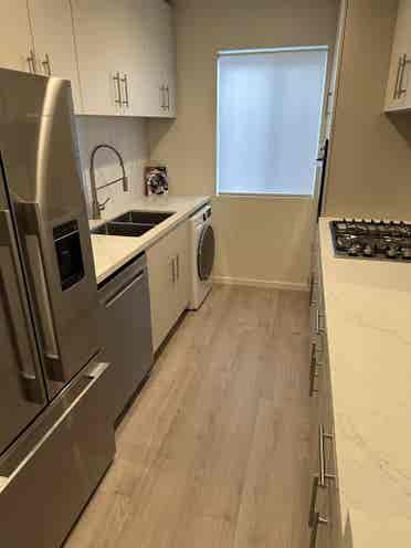 Looking for a Roomate