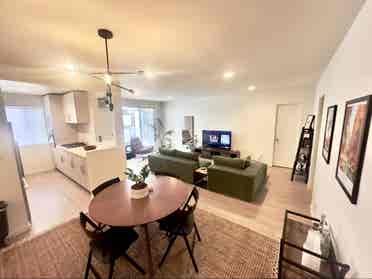 Looking for a Roomate