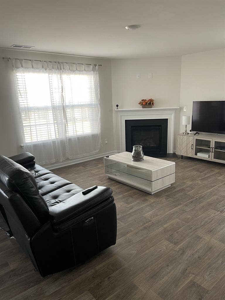 Room for Rent in Brand New Home