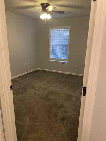 Private Room with Shared Bathroom