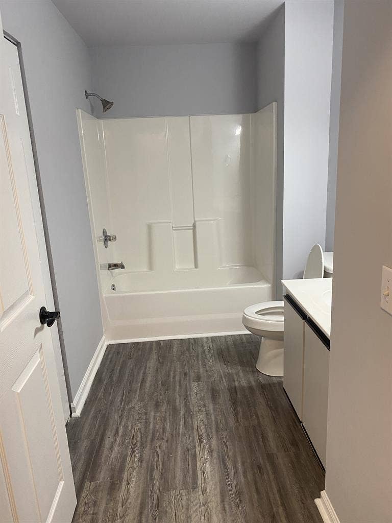 Private Room with Shared Bathroom