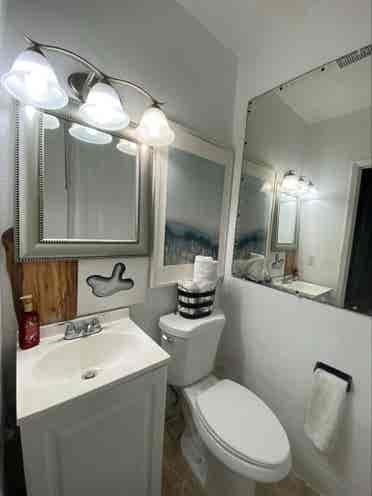 Detached Studio w/ access to house