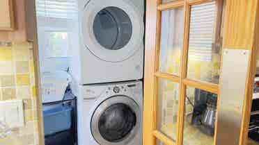 Chill Mid City Home.Full Amenities