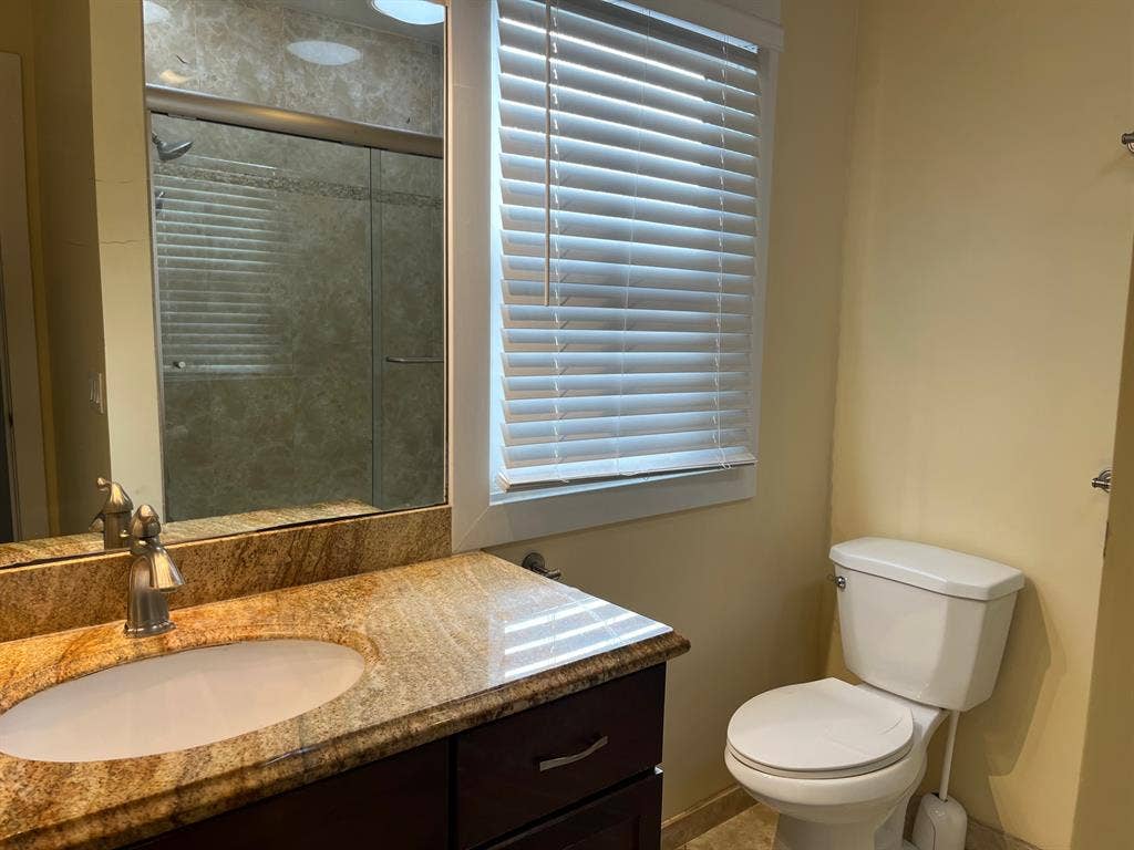 Chill Mid City Home.Full Amenities