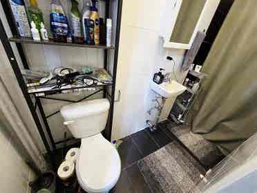 0ne-Bedroom For Rent