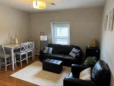 Roommate Availability 
in Somerville