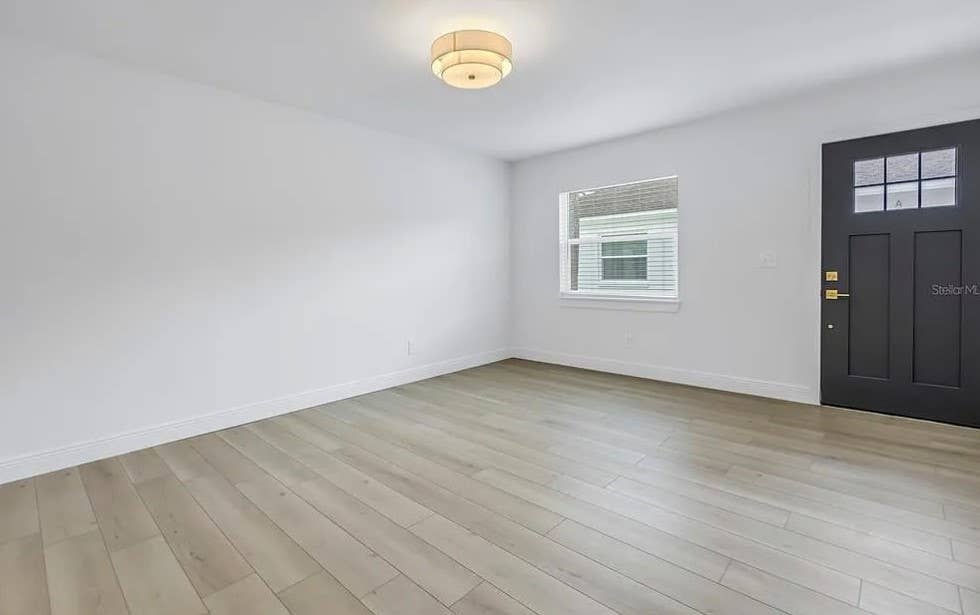2 Rooms Available