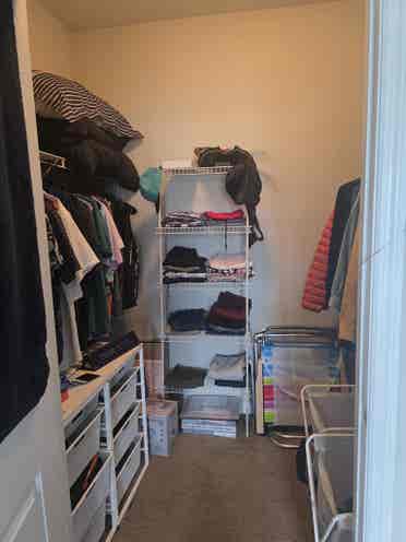 Looking for Respectable Roommate