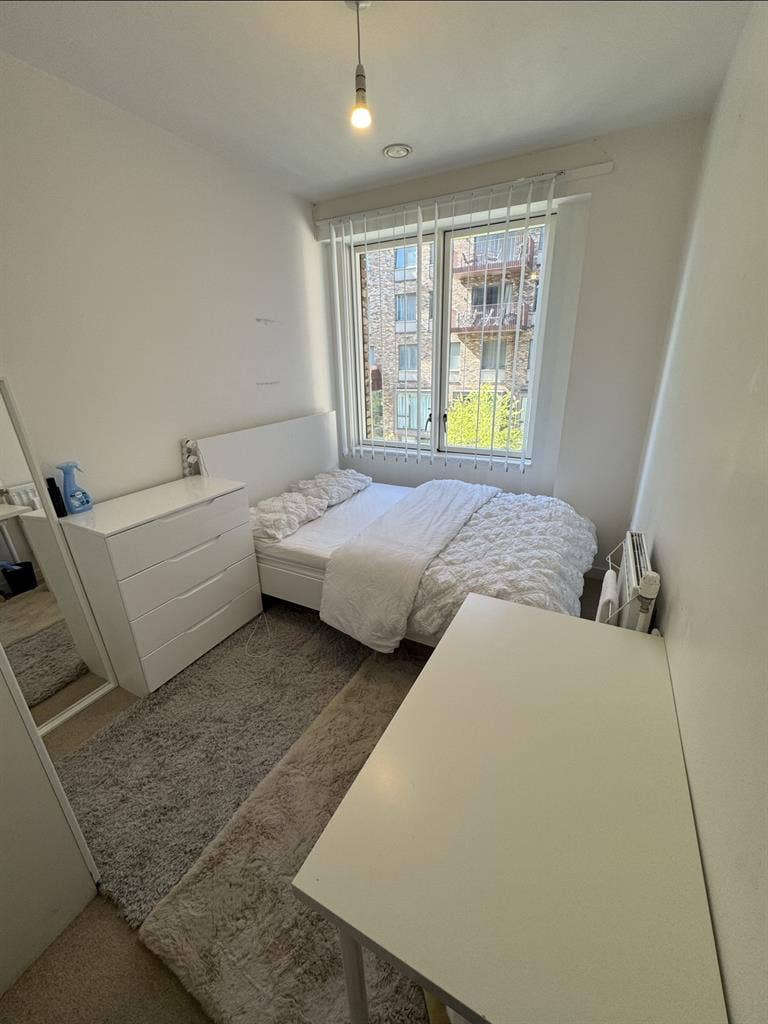 room in a modern flat (WHATSAPP)