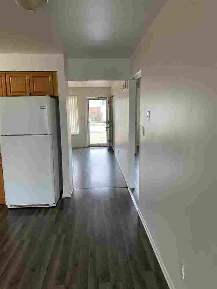 Unfurnished 1 bedroom