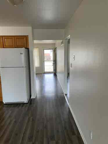 Unfurnished 1 bedroom