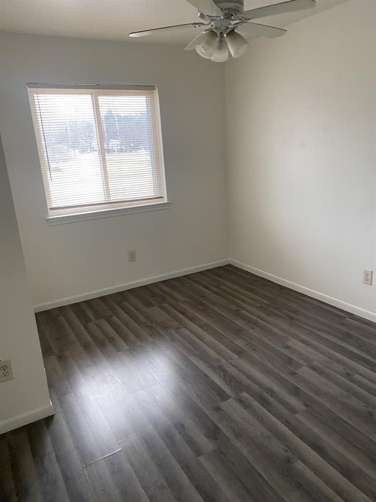 Unfurnished 1 bedroom