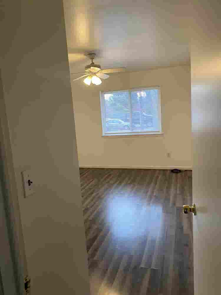 Unfurnished 1 bedroom