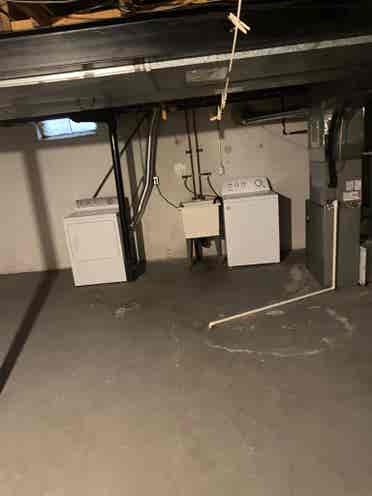 Unfurnished 1 bedroom