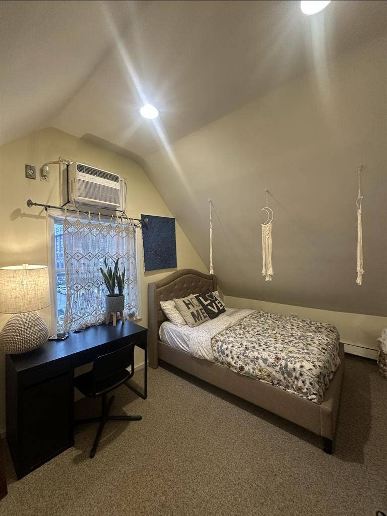 Looking for a female roommate.