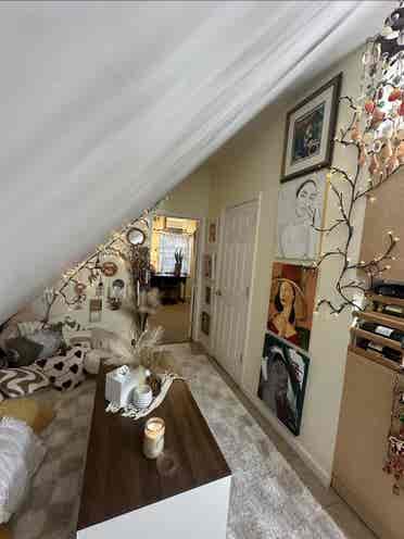 Looking for a female roommate.