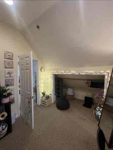 Looking for a female roommate.
