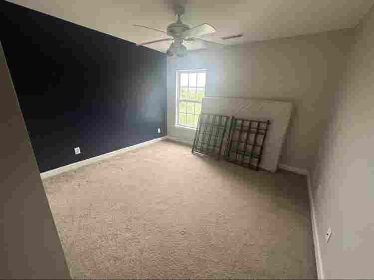 Full Private Suite,  sqft house