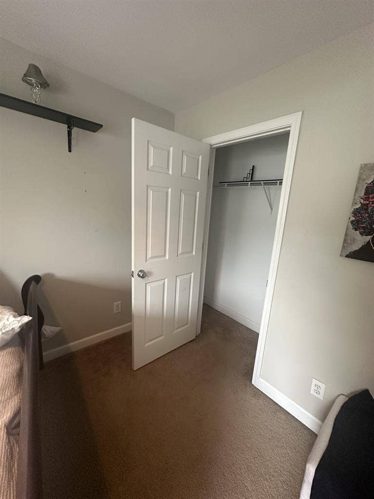 Full Private Suite, sqft house