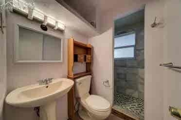 ROOM FOR RENT - NO DEPOSIT REQUIRED
