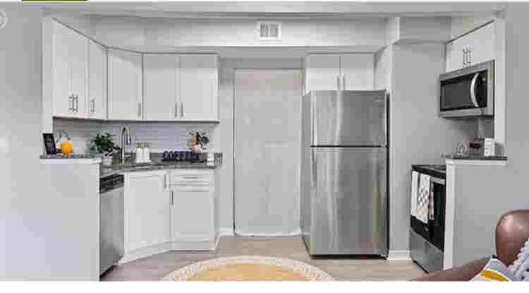 1 BEDROOM WITH OWN BATHROOM