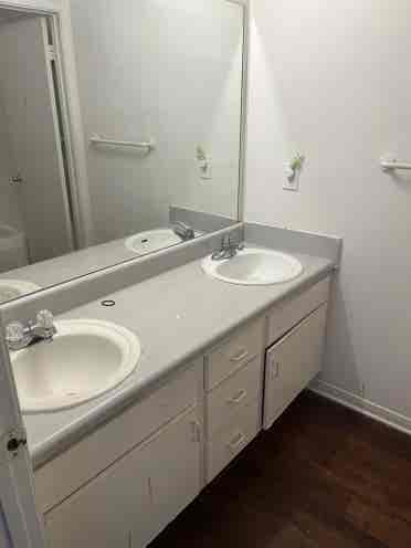 1 BEDROOM WITH OWN BATHROOM