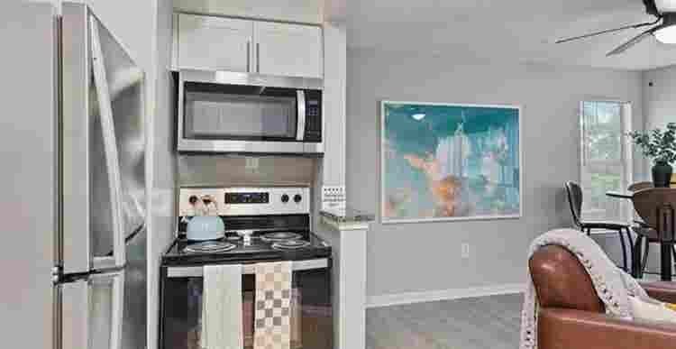 1 BEDROOM WITH OWN BATHROOM