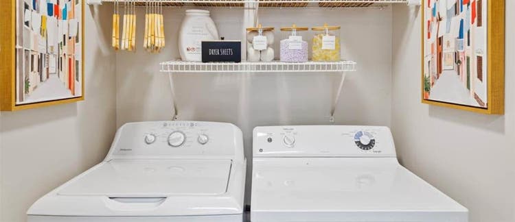 1 BEDROOM WITH OWN BATHROOM