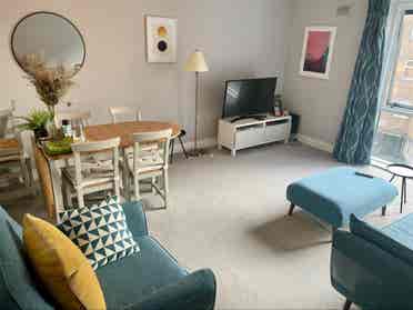 Double bedroom available Dublin 8