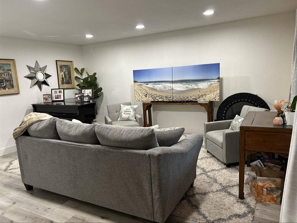 Room for rent in 2 bedroom condo